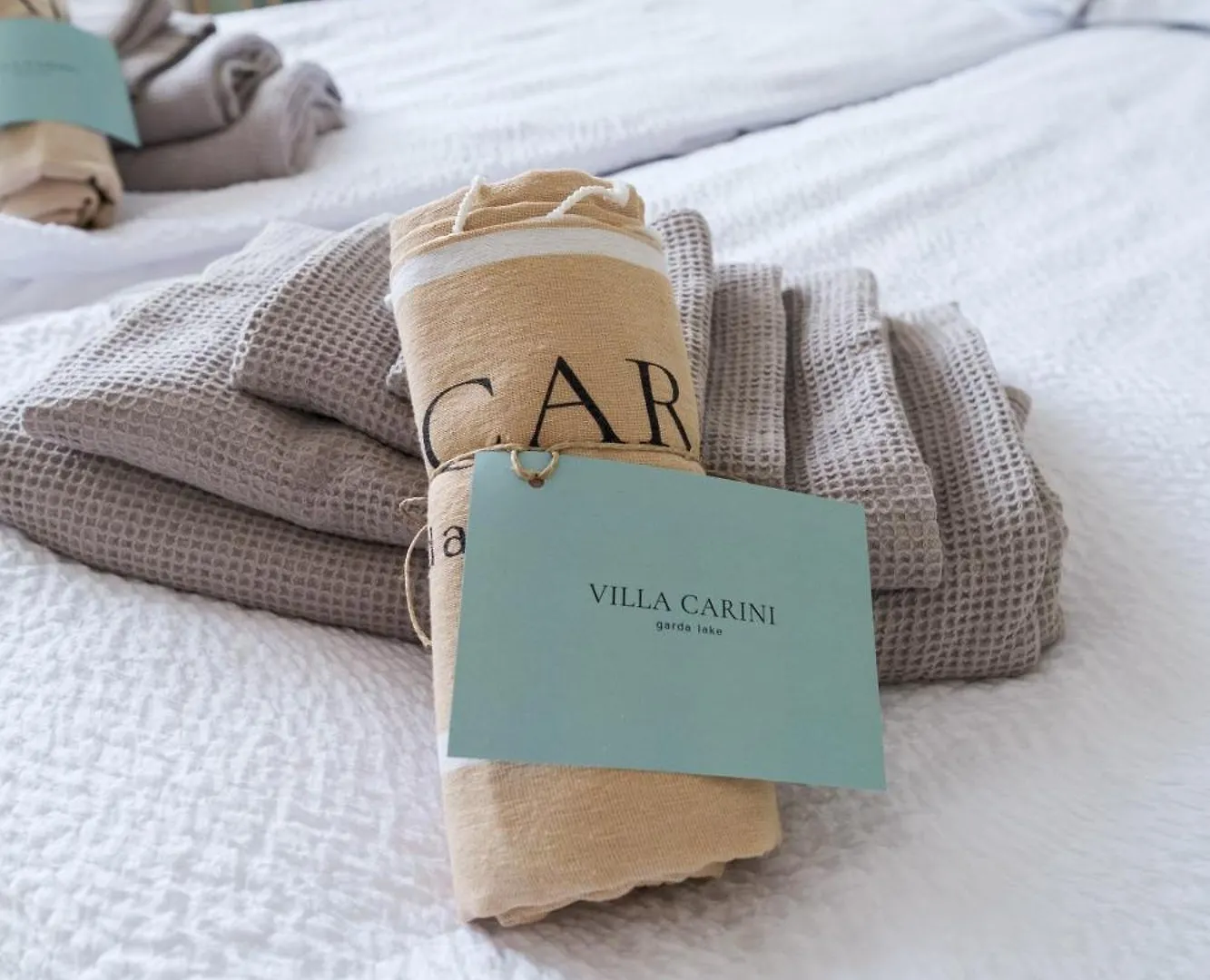 Dom wakacyjny Villa Carini With 3000 Mq Garden & Heated Pool Castelnuovo del Garda