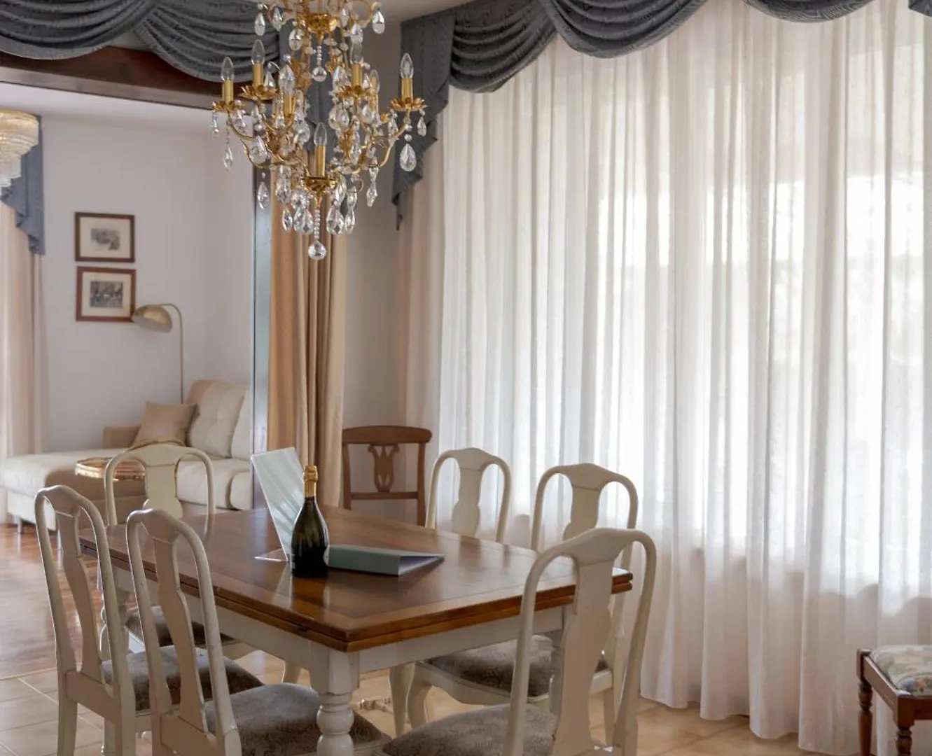 Villa Carini With 3000 Mq Garden & Heated Pool Castelnuovo del Garda Olaszország